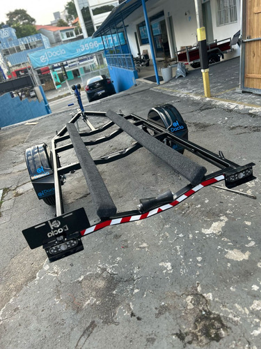 Reboque Para Jetski Com Pneus Novos Modelo Atual No Mercado