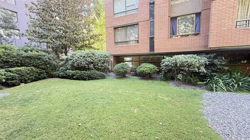 Departamento En Venta De 2 Dorm. Metro Escuela Militar