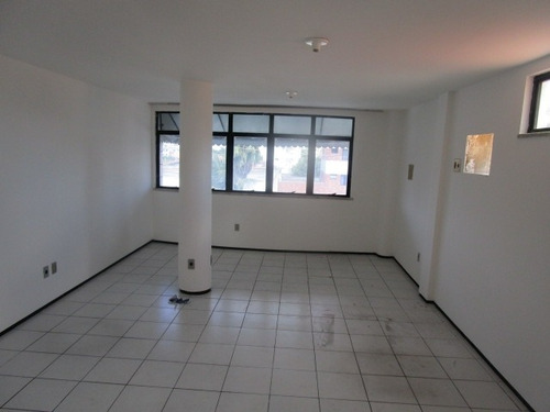 Imagem 5 de 8 de Sala Para Alugar Na Cidade De Fortaleza-ce - L989
