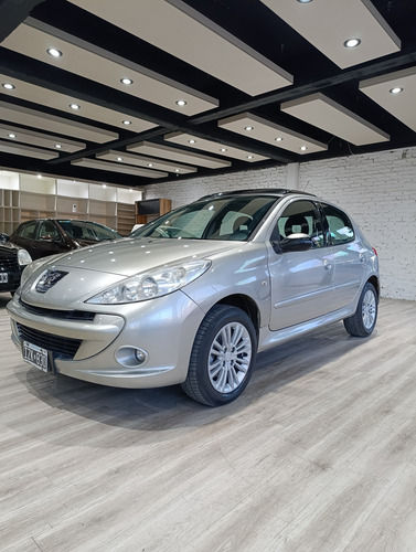 Peugeot 207 1.6 Xt