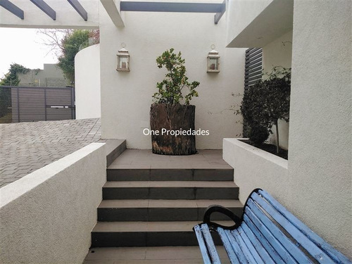 Imagen 3 de 30 de Casa En Venta De 5 Dorm. En Lo Barnechea