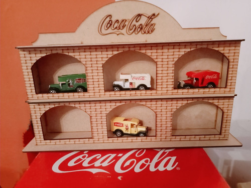 Exhibidor & 4 Vehículos Coca-cola 