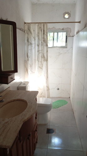 Chalet Zona Costa Urbana Al Sur + Barbacoa Con Parrillero + Construcción Multipropósito