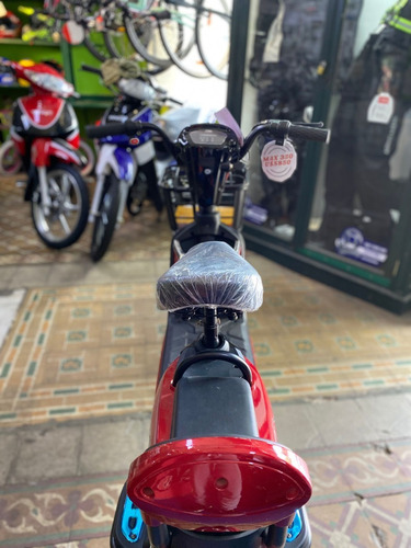 Imagen 5 de 16 de Moto Eléctrica Scooter K City Max 350