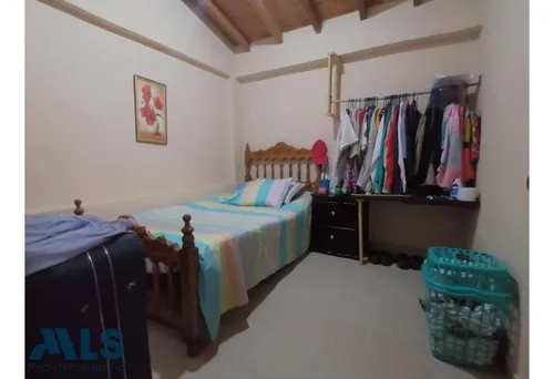 Casa Con Techo En Madera Inmunizada Con Teja(mls#244634)