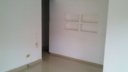 Local En Venta En Lanus Oeste