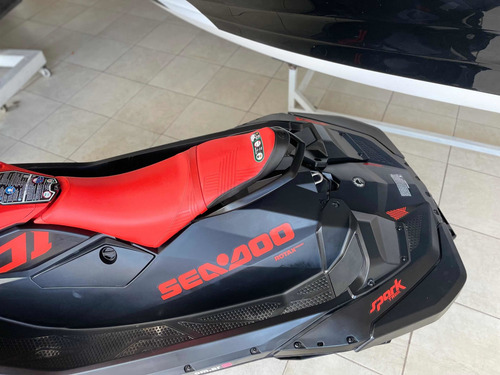 Sea Doo Spark Trixx 2up 8hs Blutooth Año 2022 - Test Drive