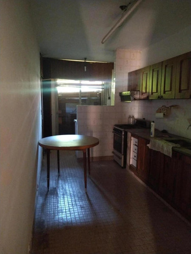 Departamento En Venta - 3 Dormitorios 2 Baños - 248mts2 - Bernal