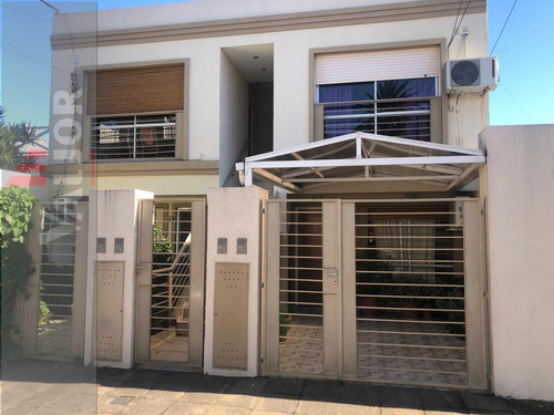Ph 2 Ambientes Con Entrada De Coche Y Patio En Alquiler