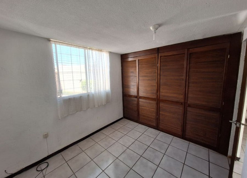 Casa En Remate Con Excelente Plusvalía Muy Cerca Del Centro De Querétaro Yqh