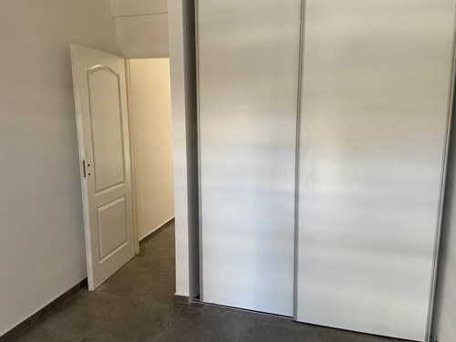 Imagen 6 de 9 de Departamento En Venta En José C Paz
