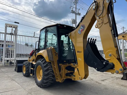 Retroexcavadora Caterpillar 420f2it Modelo 2018. Pajarita