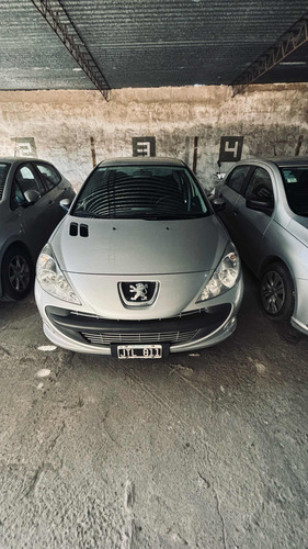 Peugeot 207 1.4 Sedan Hdi Xt