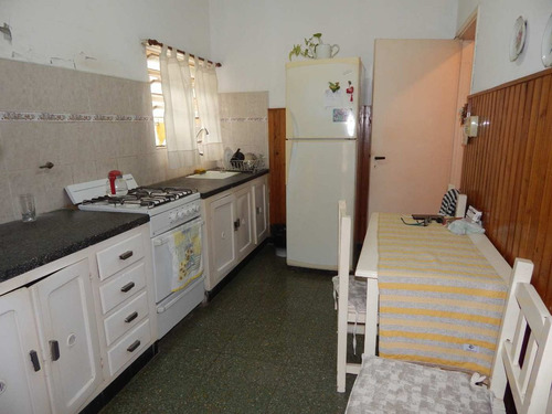 Casa 2 Dorm.en Cap.bermúdez Con Jardin Y Cochera