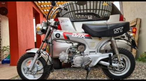 Honda Dax St-70