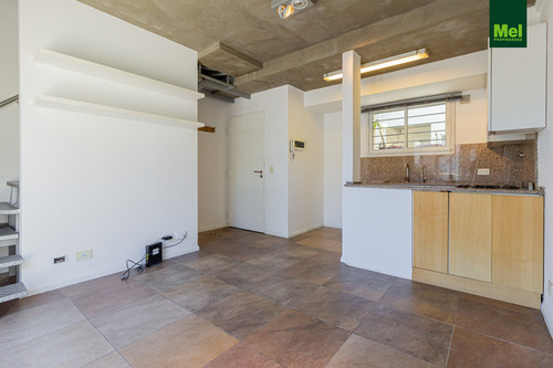 Hermoso 2 Ambientes C/balcón Y Terraza Propia En Colegiales