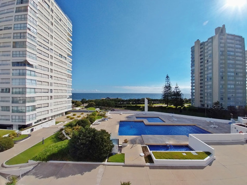 Departamento En Venta En Playa Mansa