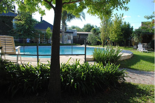 Posada En Venta - 1ero. De Diciembre 441 - Pueblo Belgrano