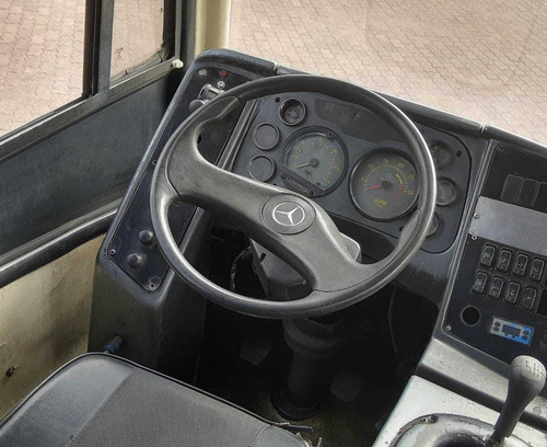 Imagem 8 de 9 de Ônibus Mercedes Benz Of 1722 - 2009