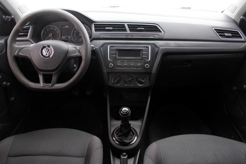 Imagen 12 de 14 de Volkswagen Gol 2017 1.6 Trendline Mt 5 P