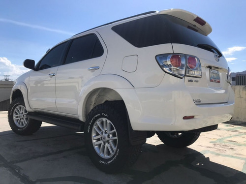 Imagen 2 de 10 de Toyota Fortuner