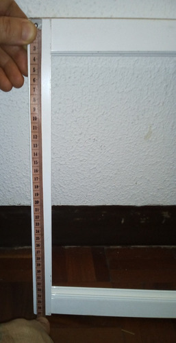 Imagen 2 de 6 de Pequeña Ventana Corrediza Con Marco De Aluminio Oferta