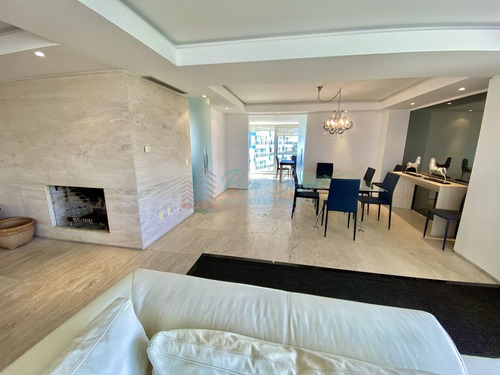 Imagen 13 de 30 de Apartamento En Venta Con Vista A Playa Brava