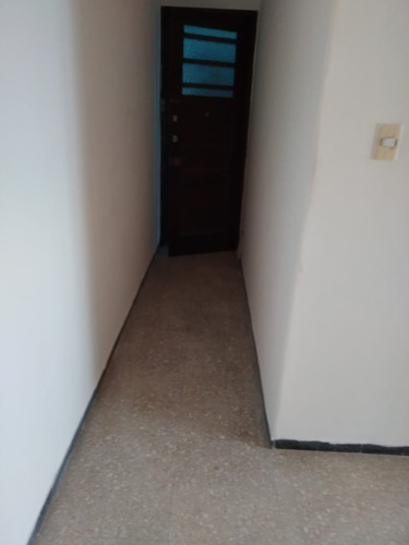 Imagen 12 de 12 de Prox.centro Comer Interno Con Mucha Luz Terraza Bajos Gastos