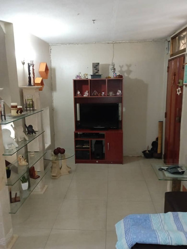 Imagen 3 de 16 de Se Vende Apartamento Duplex 68m2 Caricuao Ud7