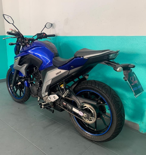 Imagem 4 de 11 de Yamaha Fazer 250 Abs