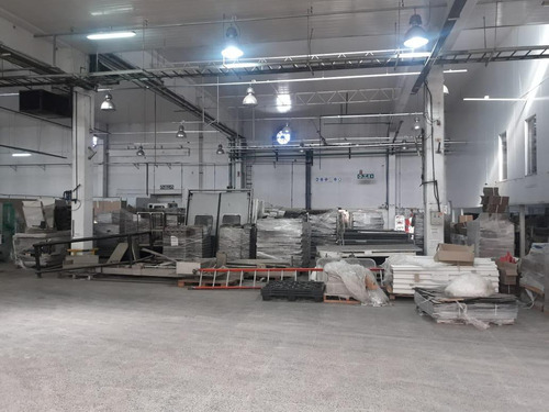 Planta Industrial De 13745 M2 Cub, En Moreno