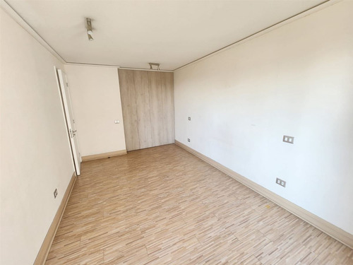 Arriendo Depto 2d 1b Y Estacionamiento En Macul Condominio