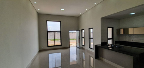 Imagem 2 de 24 de Casa Térrea 149m2 3 Dorms 1 Suíte,pé Direito Duplo,2 Vagas Cobertas 2 Descobertas,churrasqueira - Ca00049 - 67826204