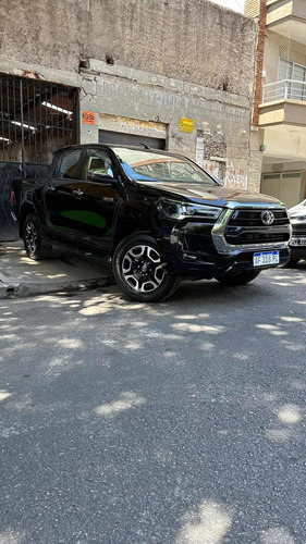 Imagen 17 de 21 de Toyota Hilux 2022 2.8 Cd Srx 204cv 4x2 At