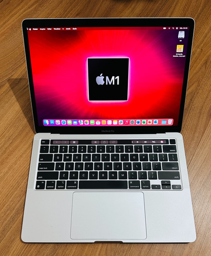 Macbook Pro M1. Mem. 8 Gb. Ssd 256 Gb. Prateado (Usado)