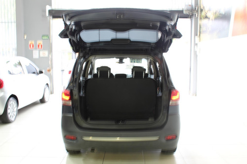 Imagem 12 de 14 de Chevrolet Spin Activ7 1.8 8v Econo.flex 5p Aut. Flex A