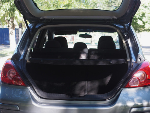 Nissan Tiida 1.8 Visia