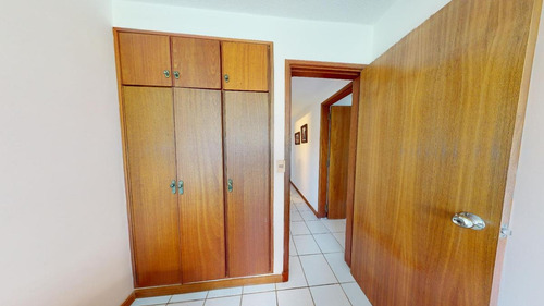 Imagen 17 de 26 de Apartamento - Punta Del Este. Venta. 3 Dormitorios. Vista Al Mar. Puerto Lobos