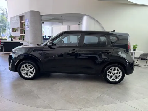 Kia Soul 5p LX L4/1.6 Aut