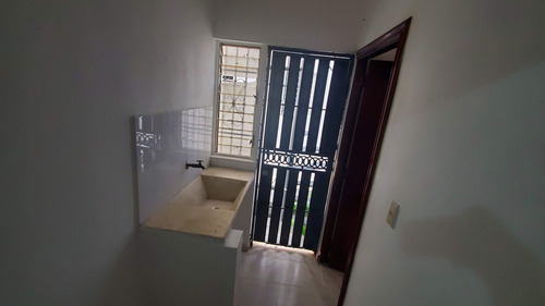 Alquiler Apto. Con Terraza-2do. Nivel - 2 Habit -mirador Sur