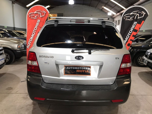 Imagen 3 de 8 de Kia Sorento Ex At Crdi 2.5 2009