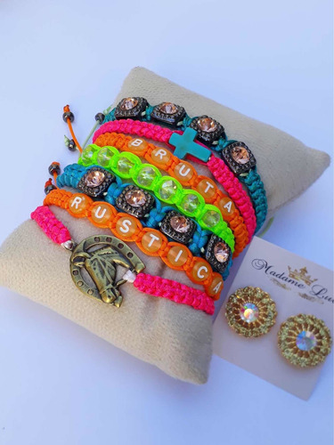 Imagem 7 de 10 de Mix De Pulseiras Ajustáveis De Couro Com Corrente E Pingente