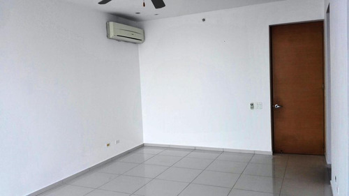 Imagen 10 de 14 de Venta De Apartamento En Ph Altamar Del Este 20-7154