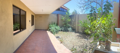 Imagen 8 de 20 de Venta Casa En San Rafael Heredia, De 1 Piso, Con Patio Amplio Y Hermosa Terraza, Toda Construida En Block, Con Accesibilidad A Trasporte Publico Y Centros Educativos