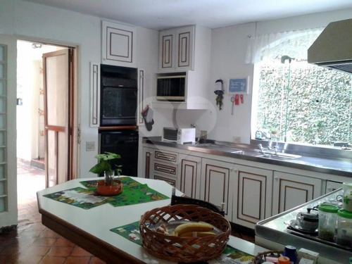 Jardim Guedala - Lindíssima Casa Sobrado - 4 Dts. - 2 Stes. - 6 Garagens - 450 M² Construídos - 3-im99834