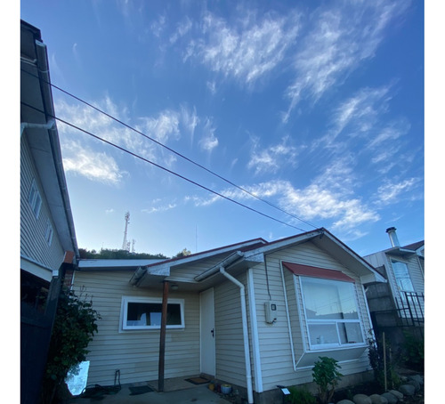Casa Amoblada En Tranquilo Barrio De Puerto Varas