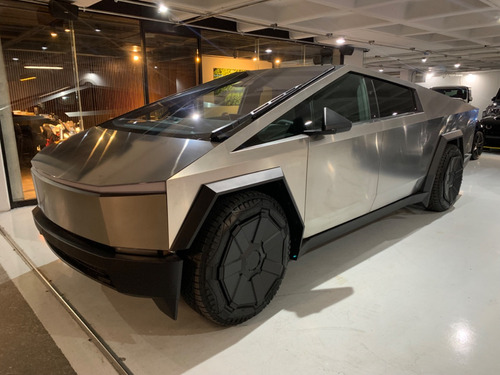 Tesla Cybertruck Cyberbeast 2024