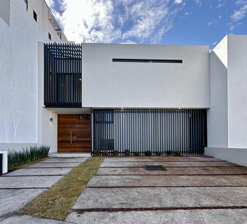 Casa Con Las Recámaras Más Amplias De Zibatá.
