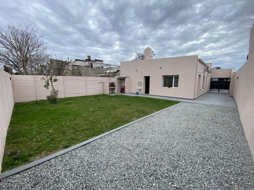 Moderna Casa Reciclada A Nuevo Con Parque Zona Estación