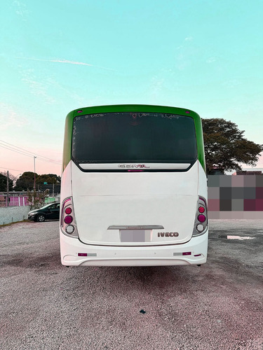 Comil Versatille Gold Ano 2022 Iveco Jm Cod.1048